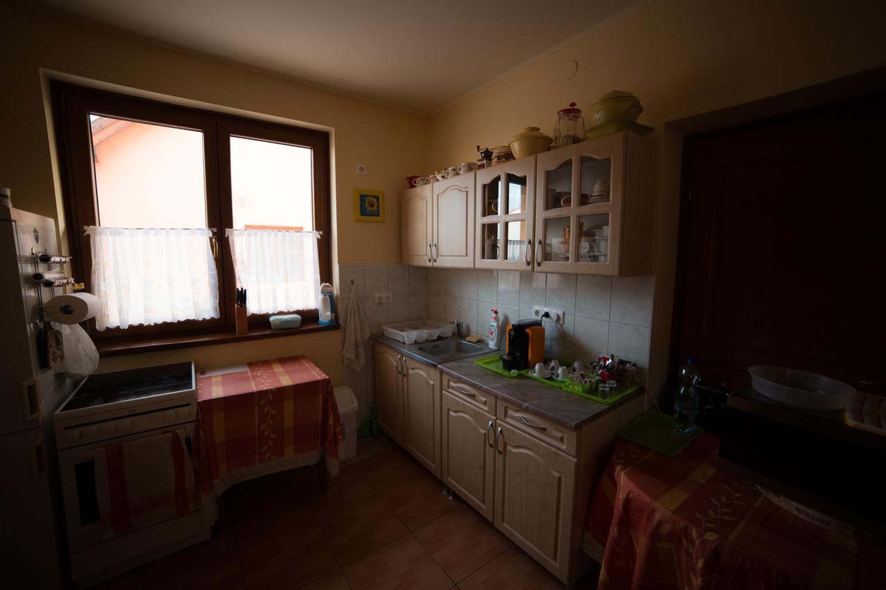 Отель Bibic Vendeghazak Nagybajom Экстерьер фото